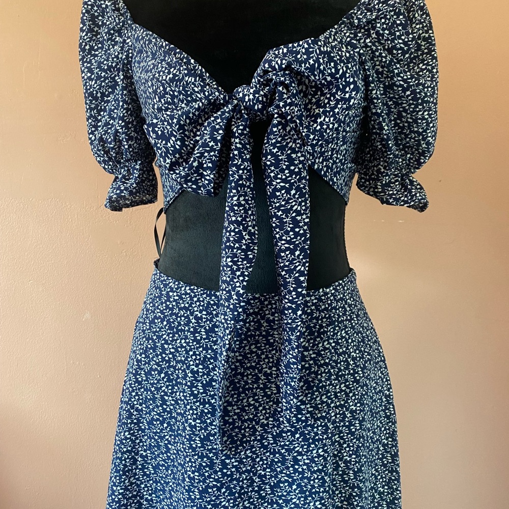 Blouse and skirt set
